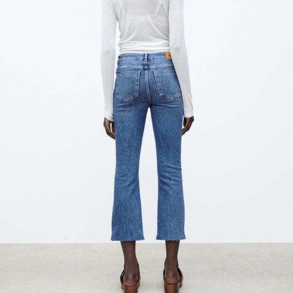 Zara High Rise Mini Fare Jeans Size 2 - Picture 3 of 6